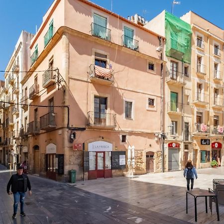 Apartamento en el corazón de Tarragona. Planta baja con patio. Exterior foto