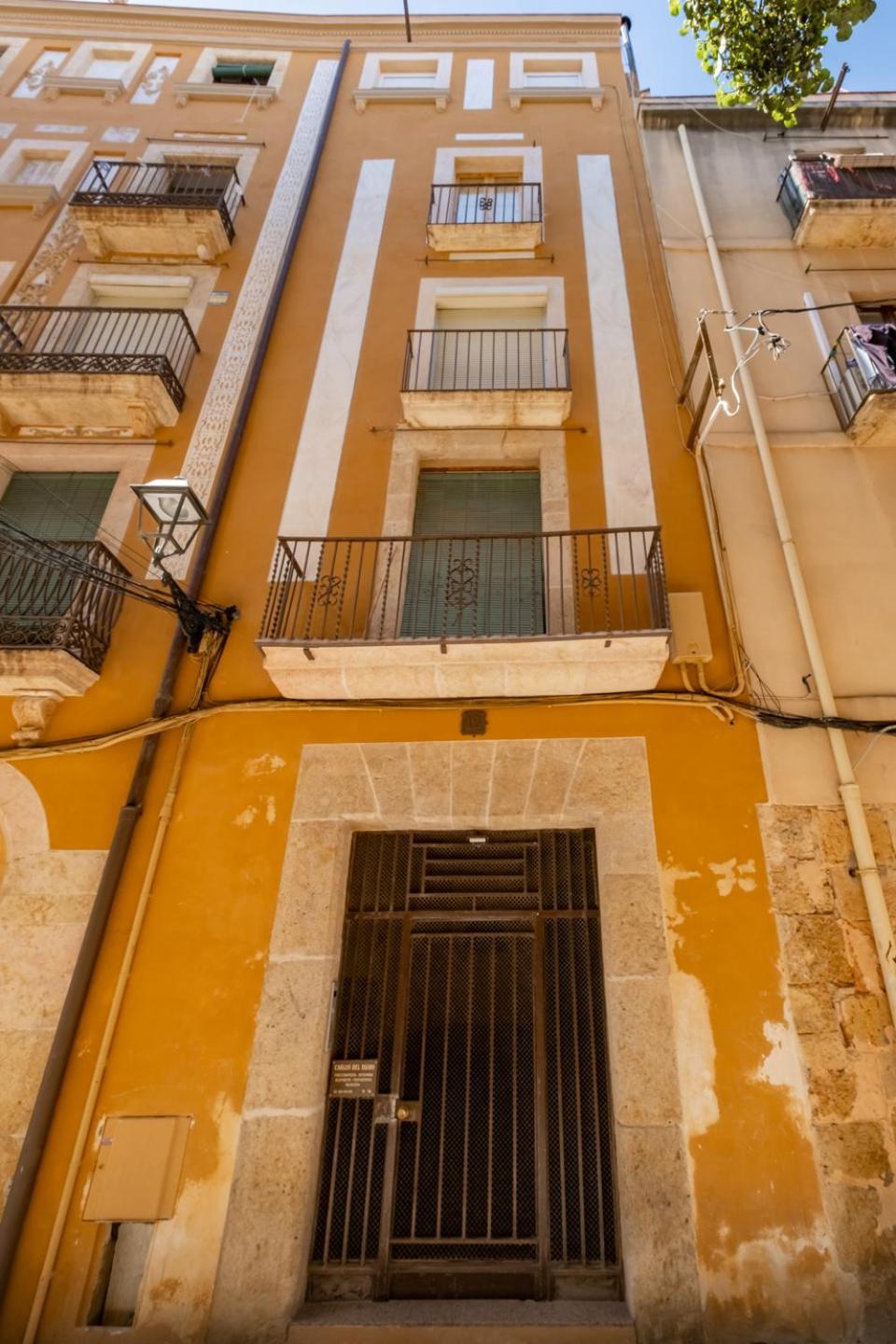 Apartamento en el corazón de Tarragona. Planta baja con patio. Exterior foto