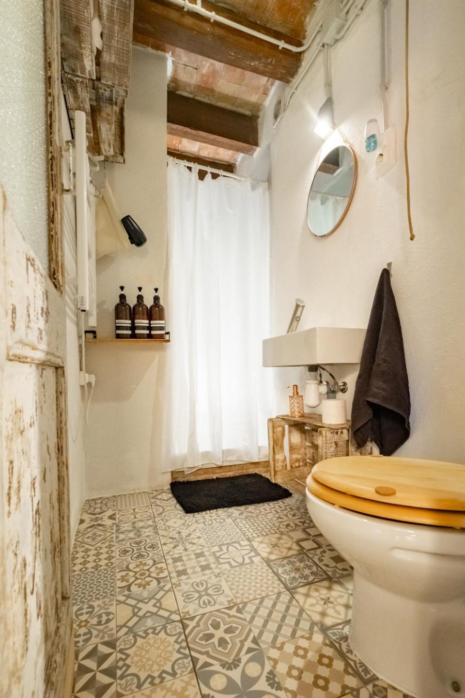 Apartamento en el corazón de Tarragona. Planta baja con patio. Exterior foto