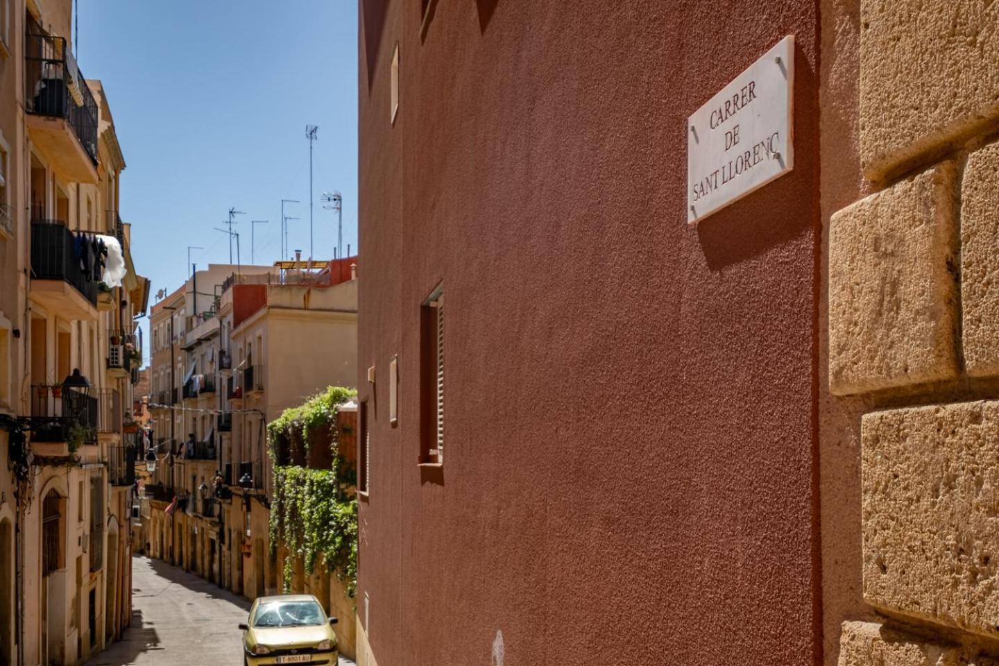 Apartamento en el corazón de Tarragona. Planta baja con patio. Exterior foto