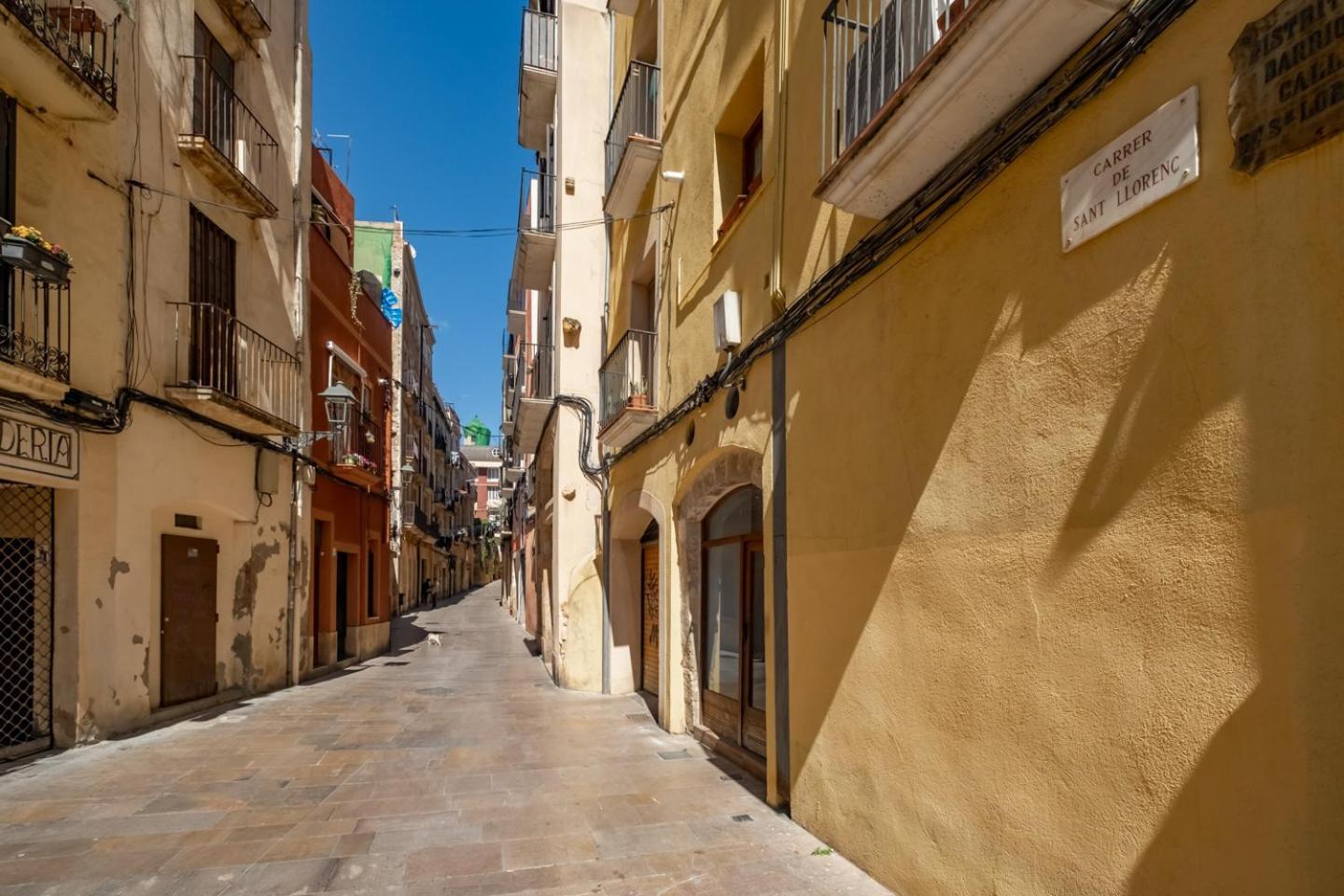 Apartamento en el corazón de Tarragona. Planta baja con patio. Exterior foto